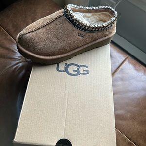 Ugg Tasman Slippers